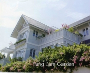 Biệt thự trong vườn xanh